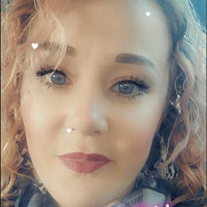 Meet your Posher, Tiphany